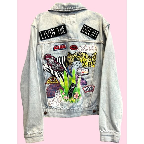 Forever 21 Womens Cropped Denim Jean Jacket Graphic Back Design Medium - Picture 2 of 3